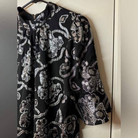 Rebecca Taylor Silk Blend Black Silver Lurex Metallic Bell Sleeve Blouse Size 8 - Picture 7 of 17